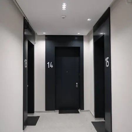 公寓 Sarmi - Center, Self Check-in, Free Wifi 康斯坦察
